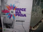 kampa ruce na prsa